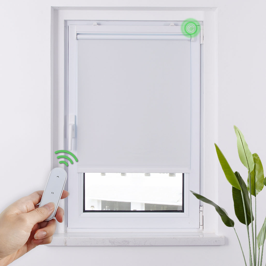 HOMEDEMO M100 Elektrisches Verdunkelungsrollo mit Motor &amp; Fernbedienung, Smart Klemmfix Rollo ohne Bohren auch zur festen Montage, Sonnenschutz und Sichtschutz Fensterrollo in Weiß
