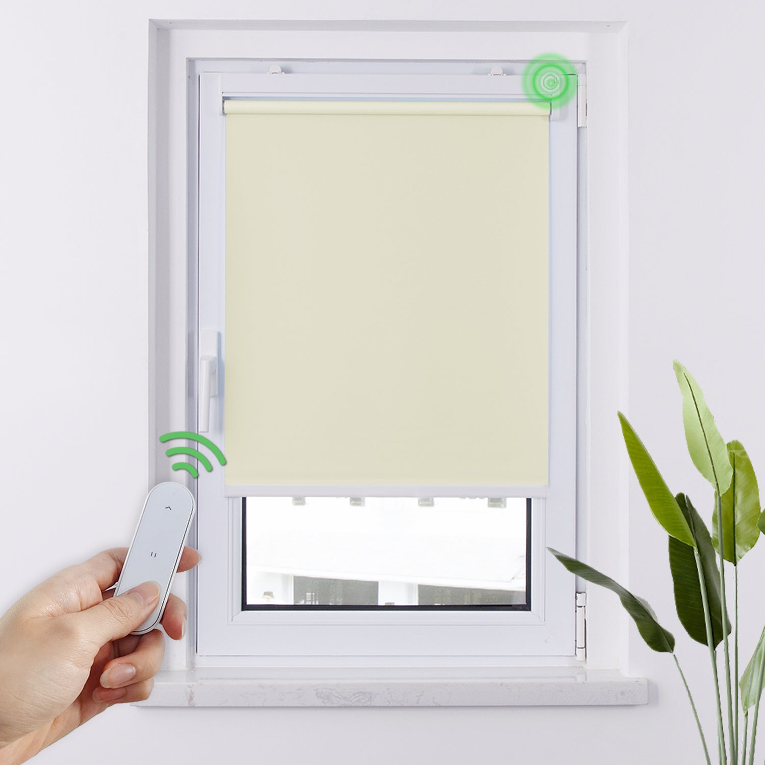 Elektrisches Rollo M100 Motorrollo silberbeschichtet vollverdunkelnd wärmedämmend Fensterrollo mit Funkmotor für Schlafzimmer Wohnzimmer Büro